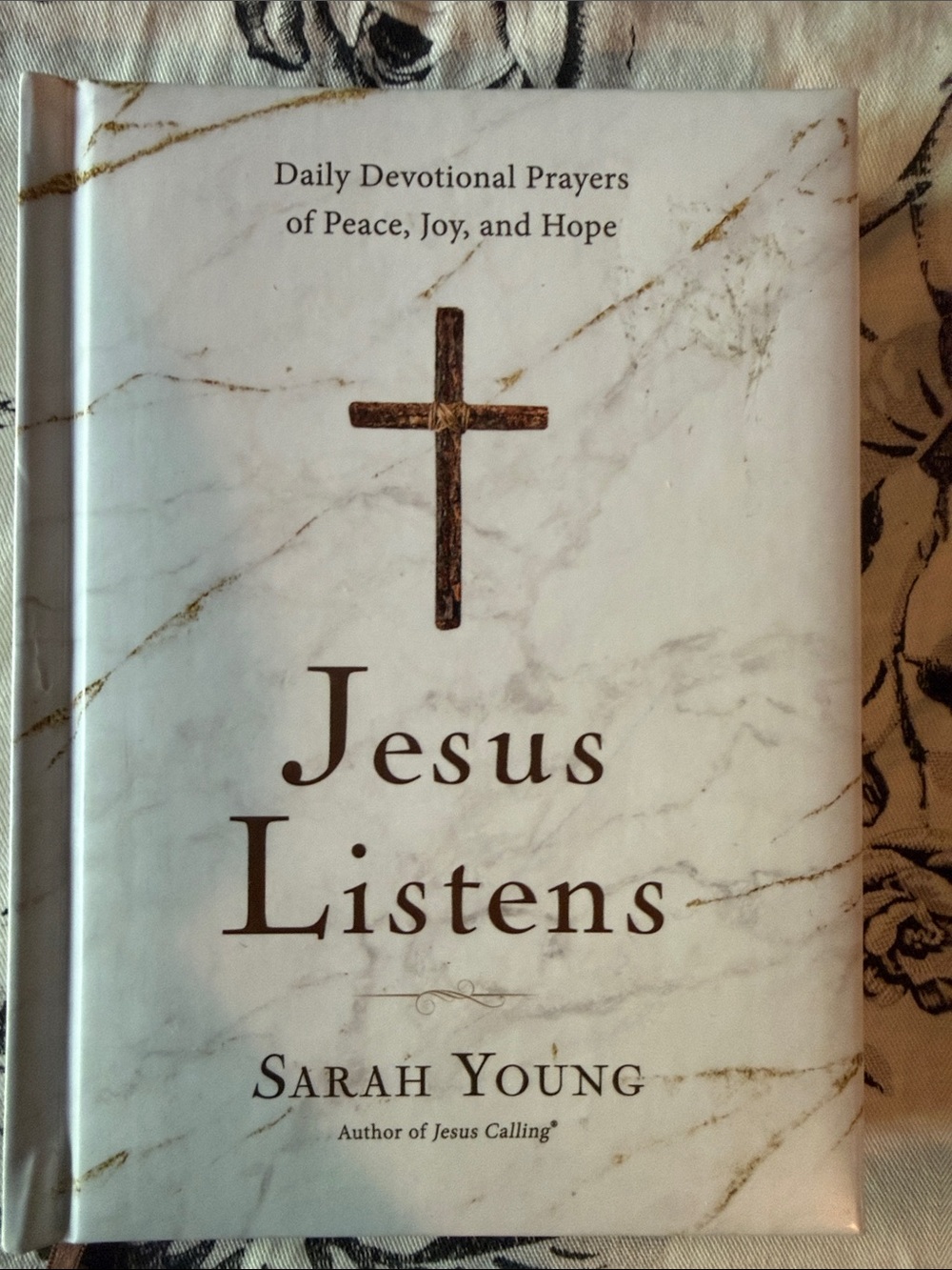 Jesus Listens Daily Devotional - Sarah Young
